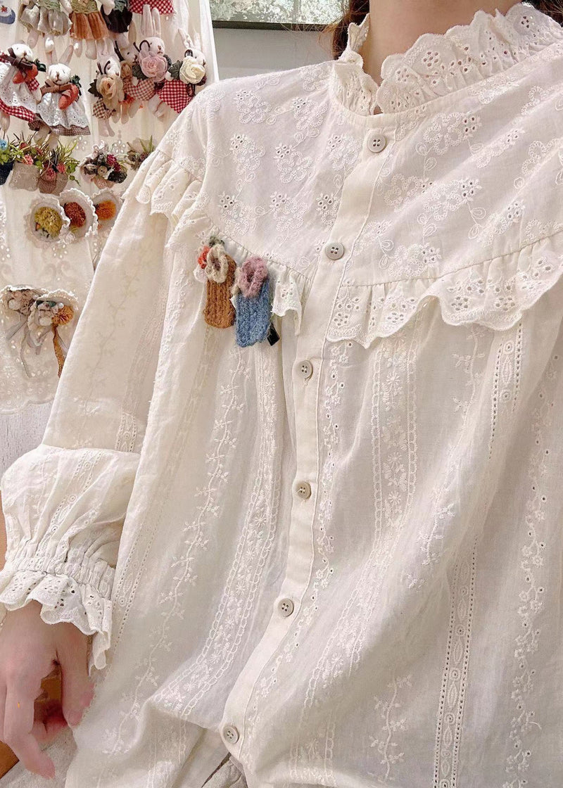 Effortlessly Elegant Blouse with a Timeless Design