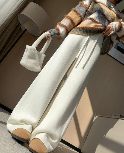 Sophisticated Pants with a Clean Classic Look