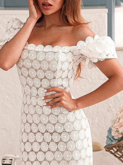 Sophisticated Dress with a Clean Classic Look