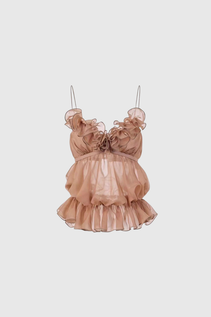 Beautifully Finished Top in a Timeless Design