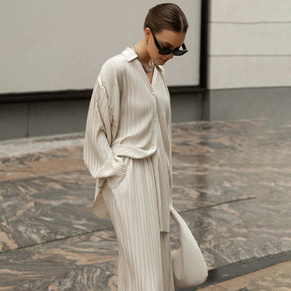 Well Tailored Trousers with a Graceful Silhouette