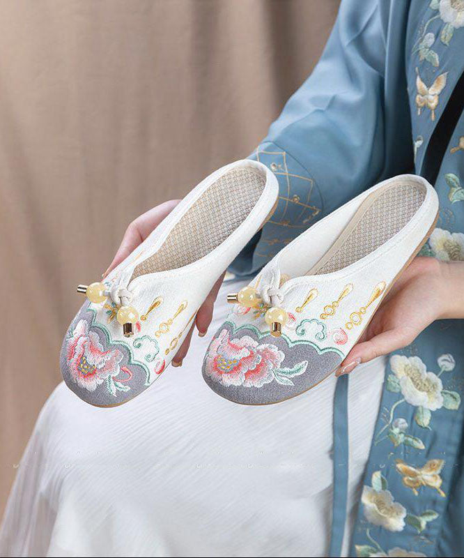 Beautifully Finished Sandals in a Timeless Design