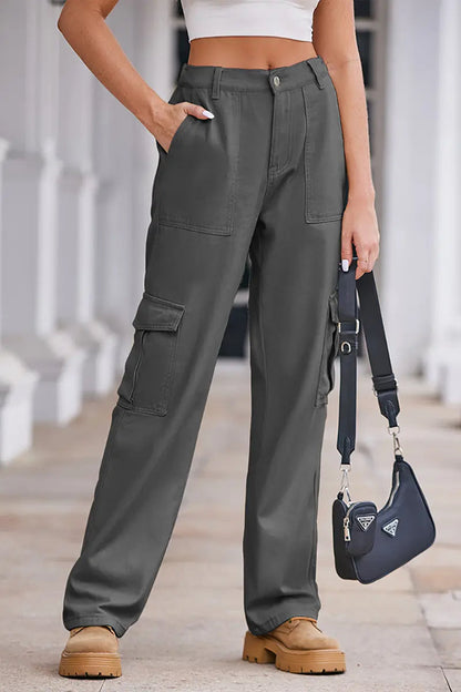 Effortlessly Elegant Pants with a Timeless Design