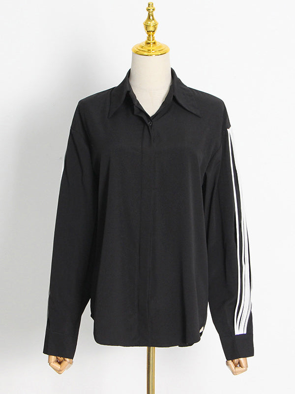 Classic Vintage Blouse with a Flattering Fit