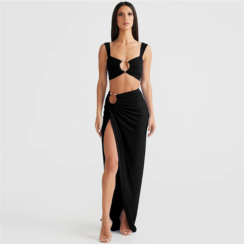 Well Tailored Top with a Graceful Silhouette