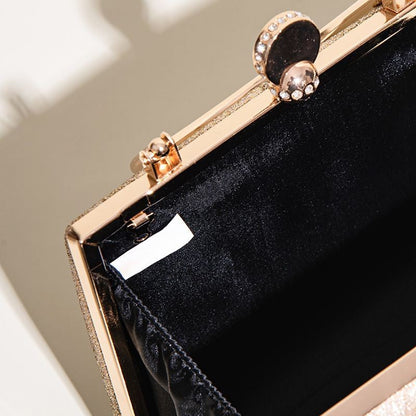 Sophisticated Garment with a Clean Classic Look