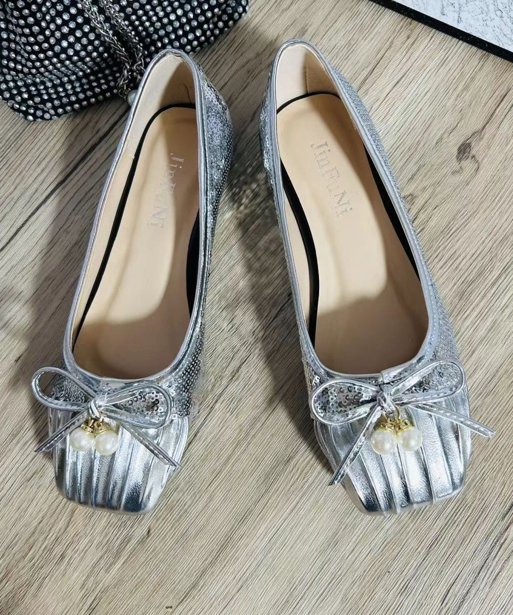 Classic Vintage Shoes with a Flattering Fit