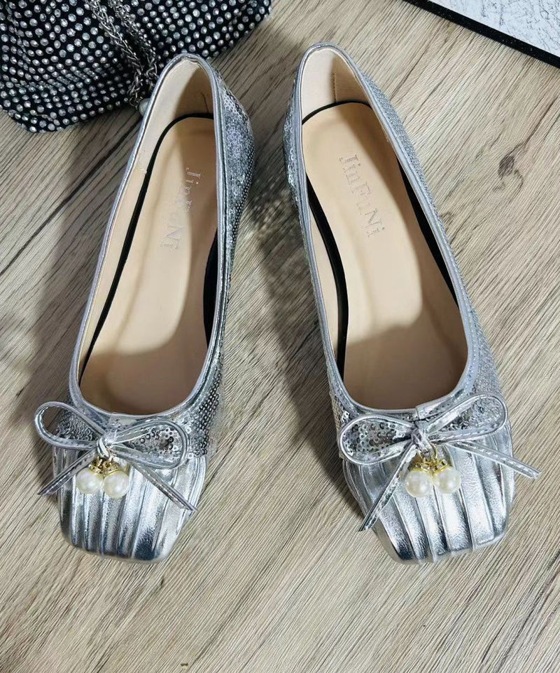 Classic Vintage Shoes with a Flattering Fit