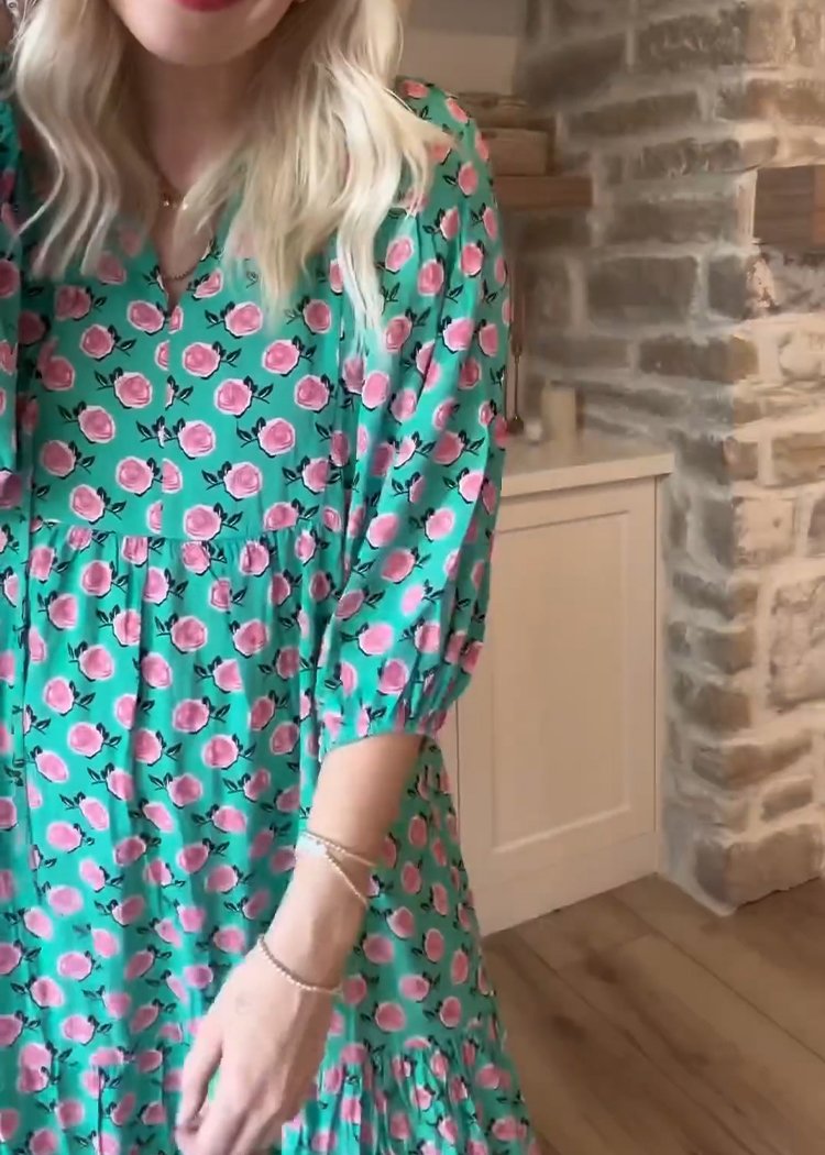 Classic Vintage & Enduringly Stylish Dress