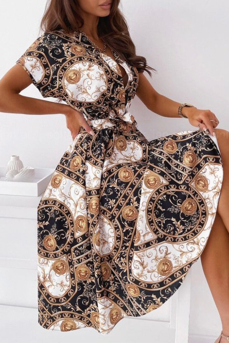 Sophisticated Dress with a Clean Classic Look