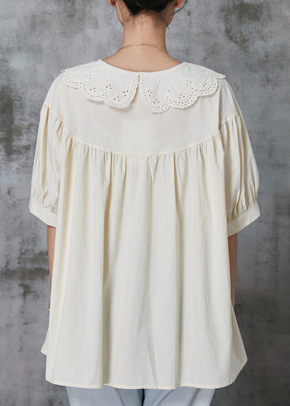 Classic Vintage Blouse with a Flattering Fit