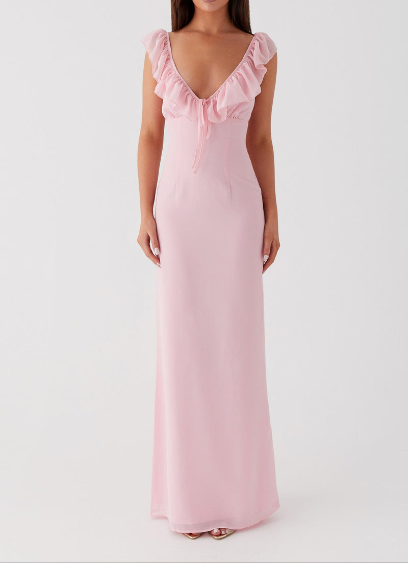 Beautifully Finished Dress in a Timeless Design