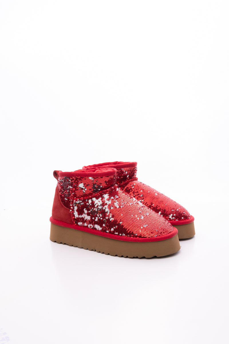 Classic Vintage Boots with a Flattering Fit
