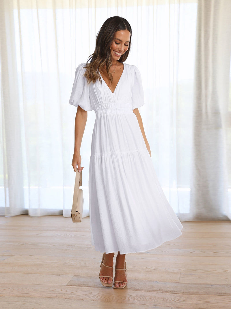 Sophisticated Dress with a Clean Classic Look