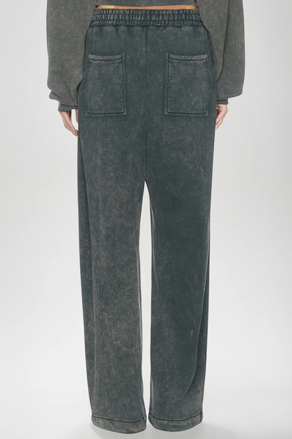 Elegantly Styled Pants for Everyday Wear