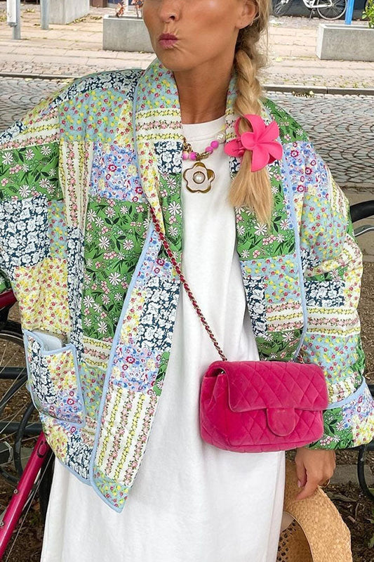 Effortlessly Elegant Jacket with a Timeless Design