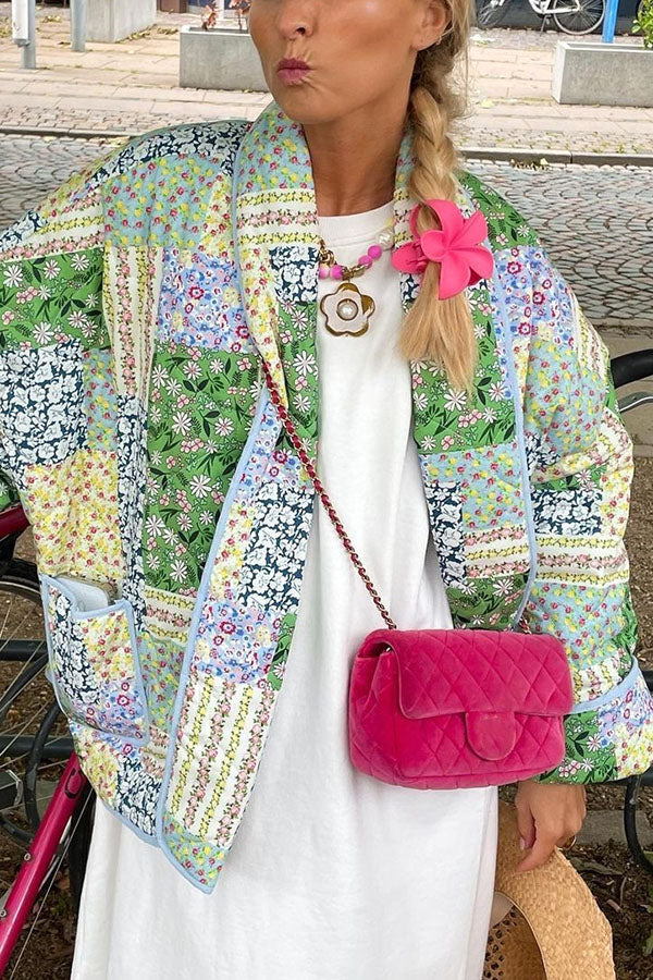Effortlessly Elegant Jacket with a Timeless Design