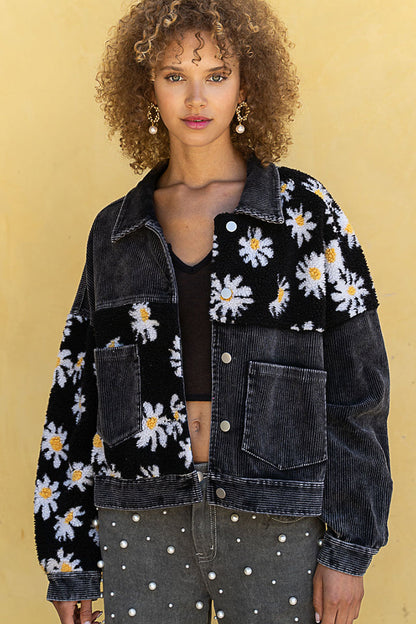 Elegantly Styled Coat for Everyday Wear
