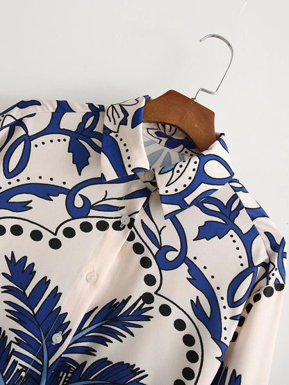 Beautifully Finished Blouse in a Timeless Design