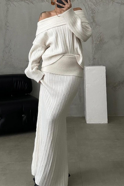 Effortlessly Elegant Garment with a Timeless Design