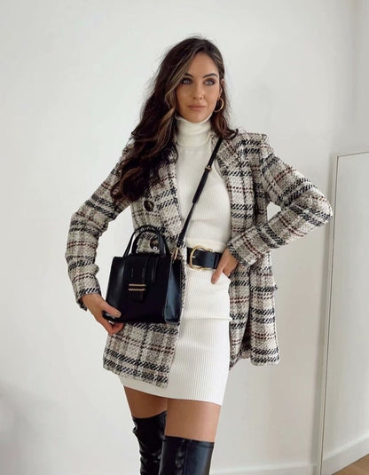 Sophisticated Garment with a Clean Classic Look