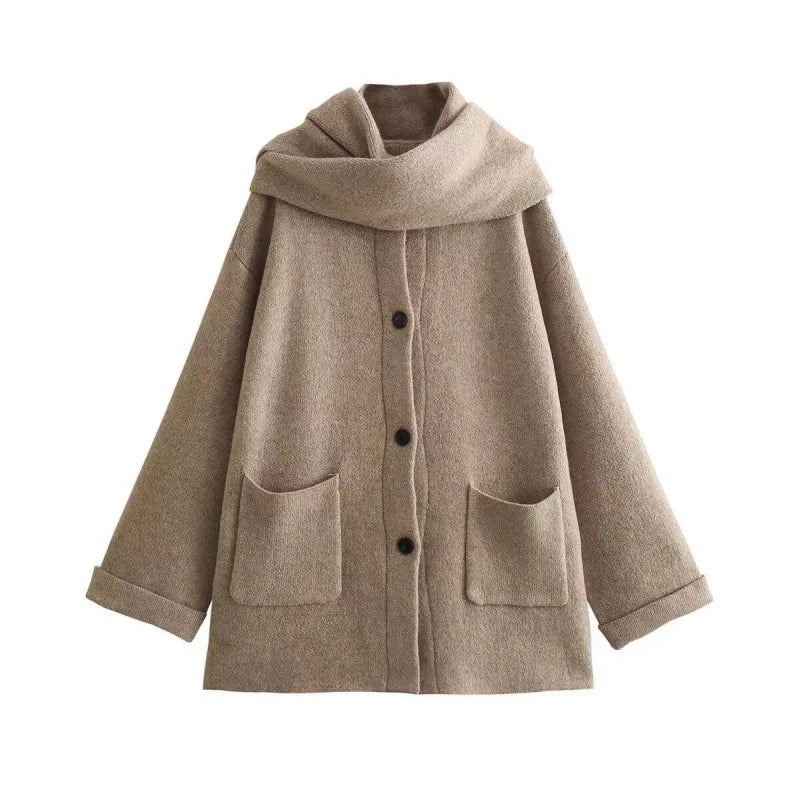 Well Tailored Coat with a Graceful Silhouette