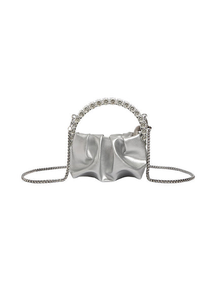 Well Tailored Bag with a Graceful Silhouette