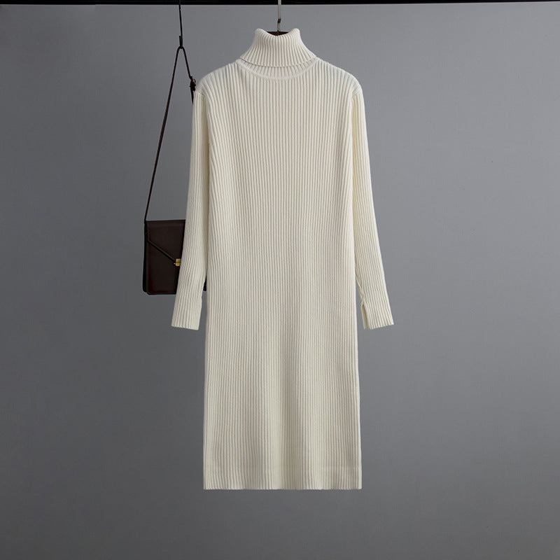 Classic Vintage Sweater with a Flattering Fit