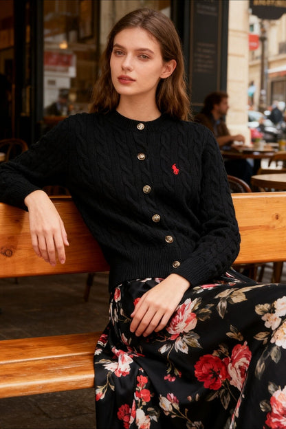Well Tailored Cardigan with a Graceful Silhouette
