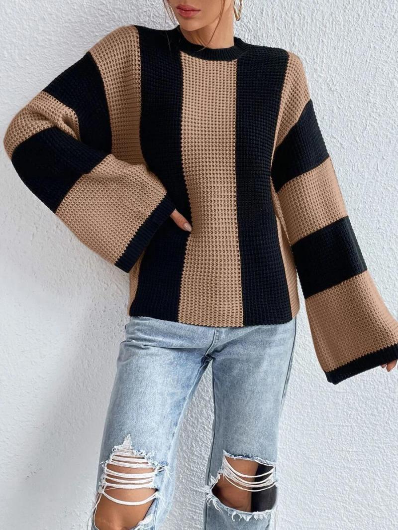 Elegantly Styled Sweater for Everyday Wear