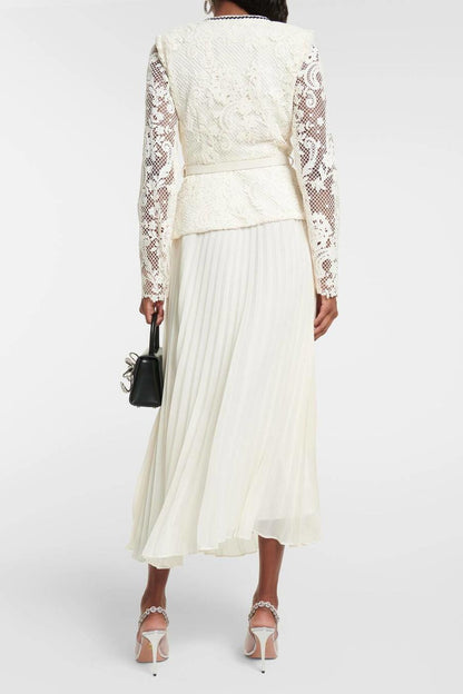 Polished Dress with an Effortless Classic Look