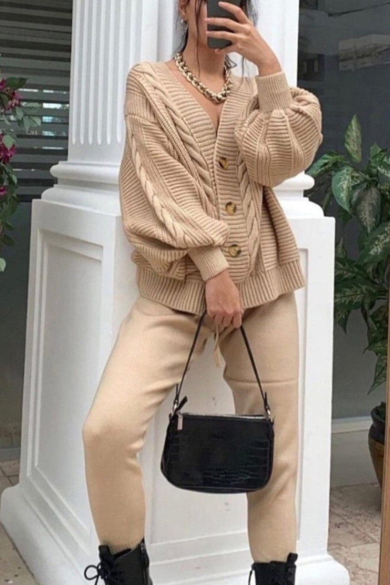 Beautifully Crafted Cardigan in a Classic Style