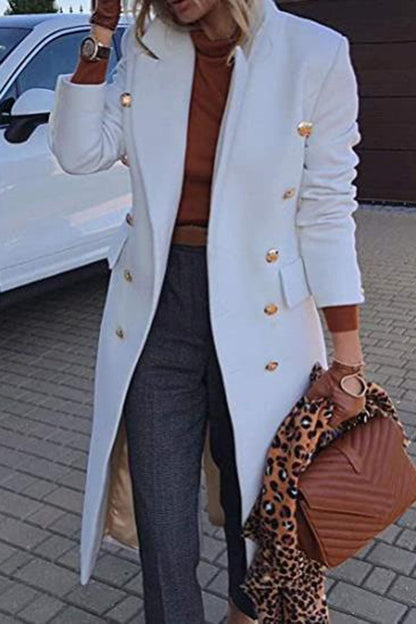 Effortlessly Elegant Coat with a Timeless Design