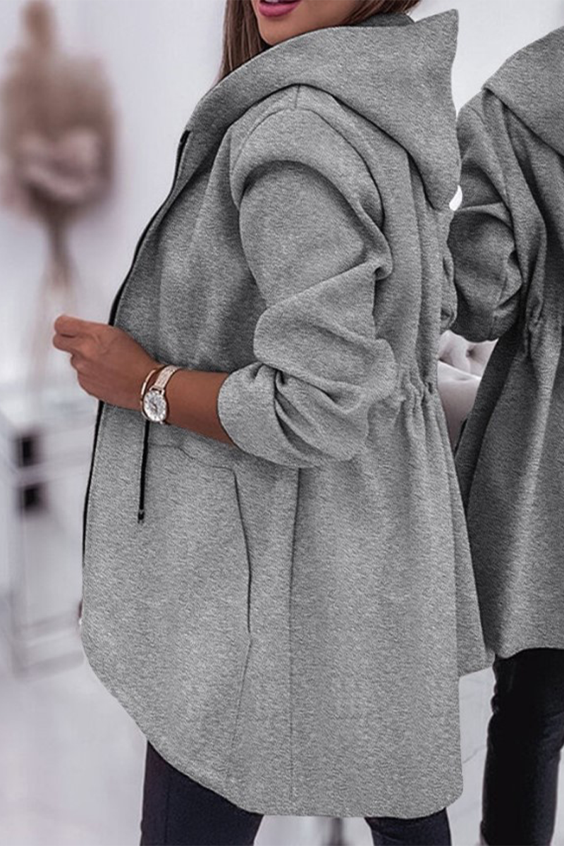 Effortlessly Elegant Garment with a Timeless Design