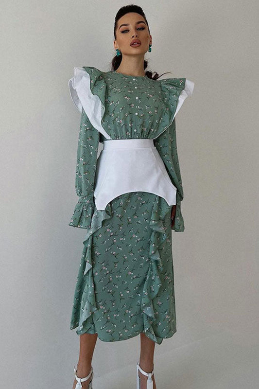 Classic Vintage Dress with a Flattering Fit