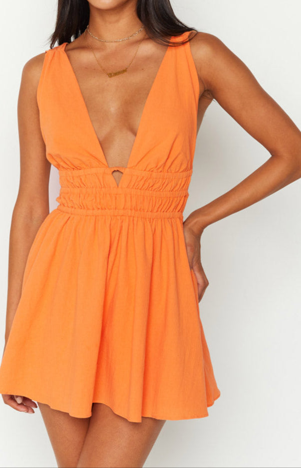 Gracefully Styled Dress for Any Occasion