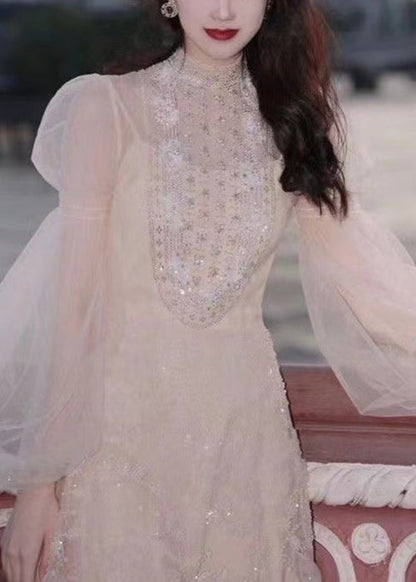 Beautifully Crafted Dress in a Classic Style