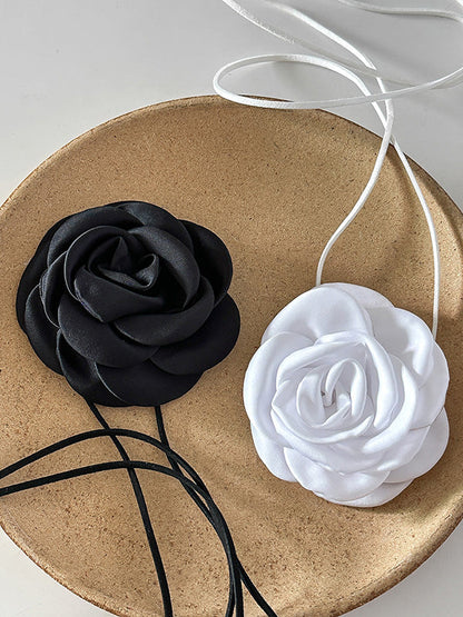 Effortlessly Elegant Garment with a Timeless Design