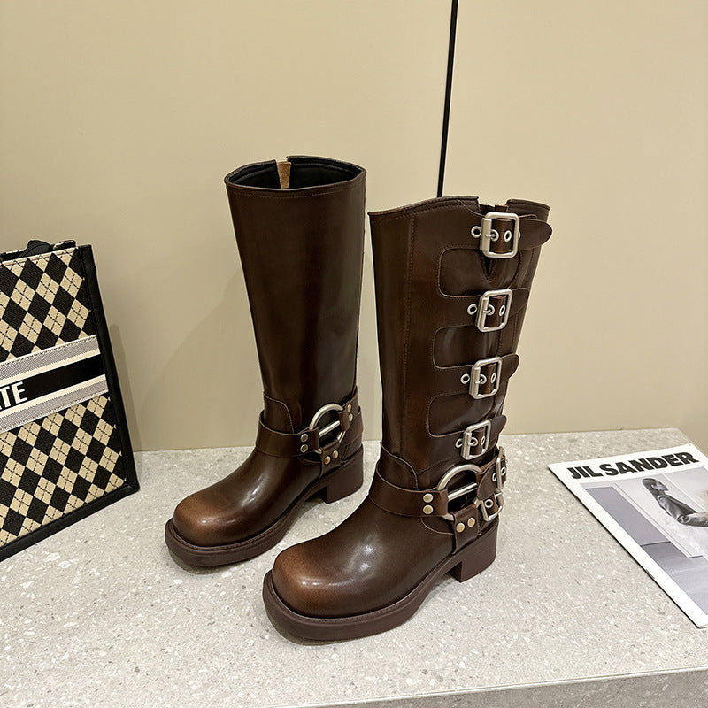 Beautifully Finished Boots in a Timeless Design