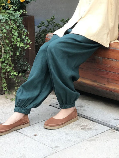 Well Tailored Pants with a Graceful Silhouette
