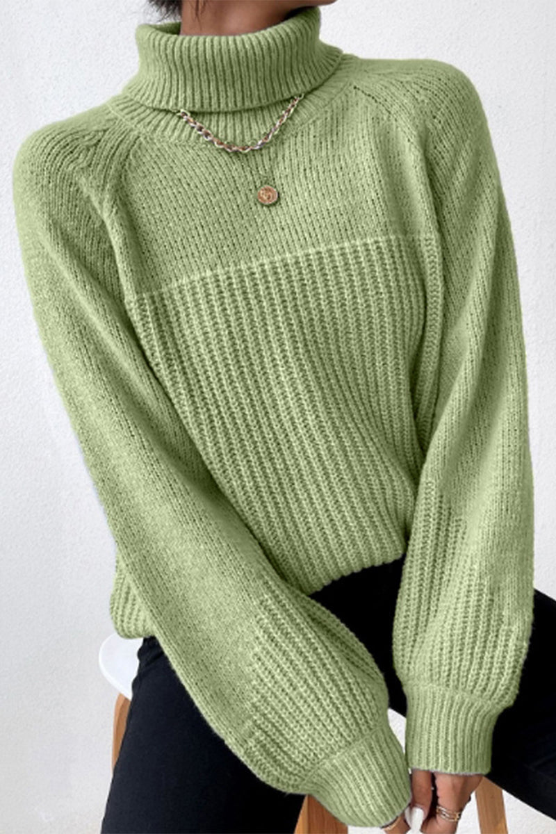Beautifully Finished Sweater in a Timeless Design