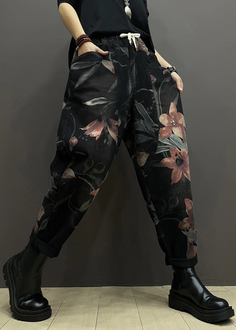 Effortlessly Elegant Pants with a Timeless Design