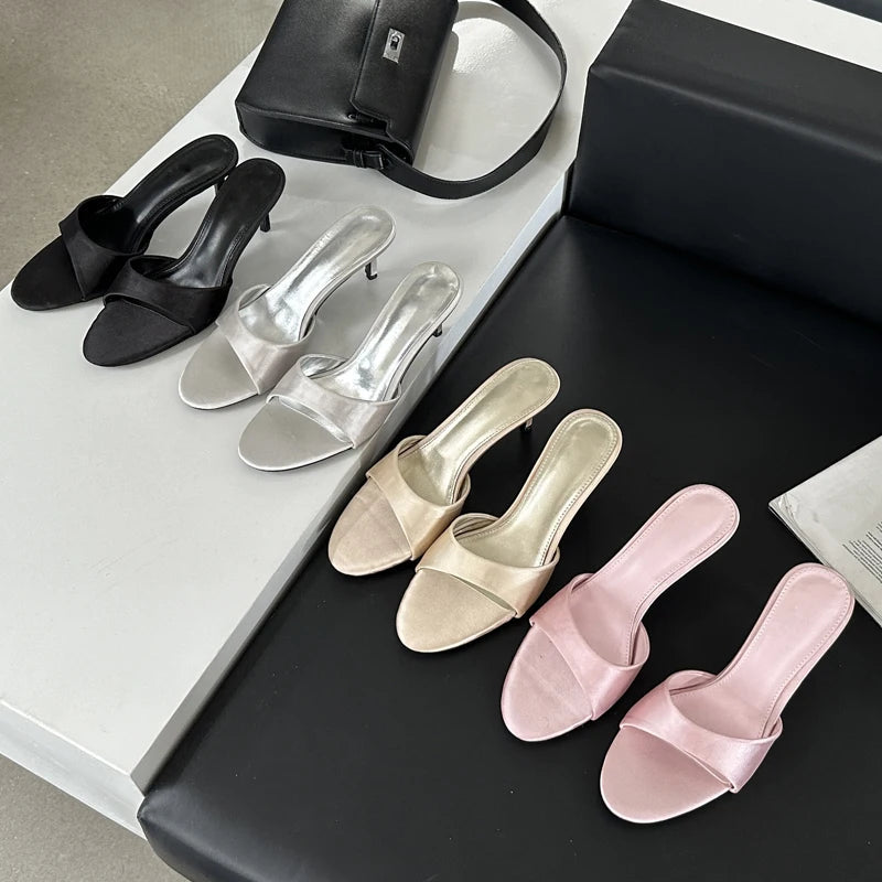 Polished Garment with an Effortless Classic Look