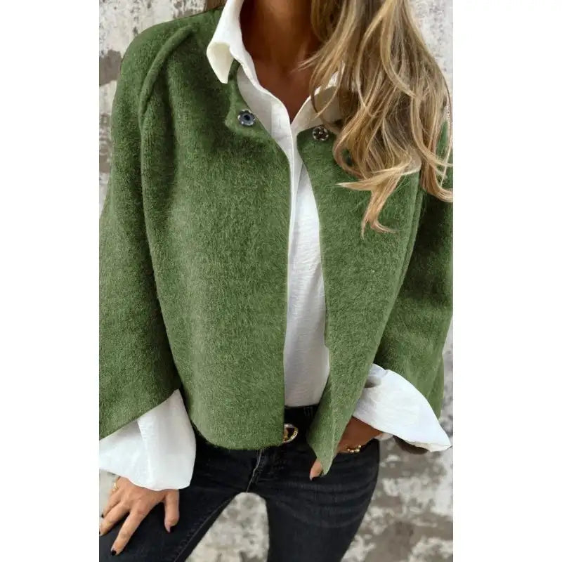 Effortlessly Elegant Coat with a Timeless Design