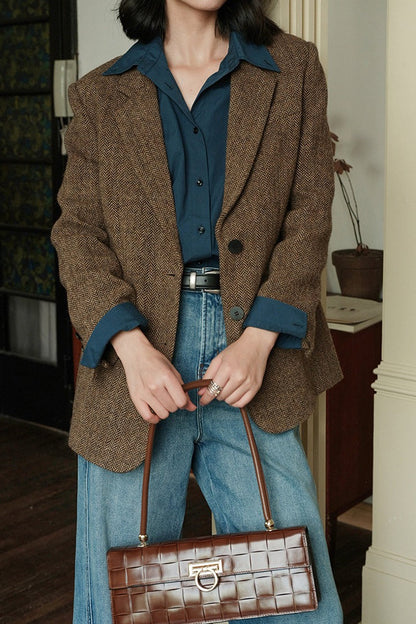 Beautifully Finished Garment in a Timeless Design