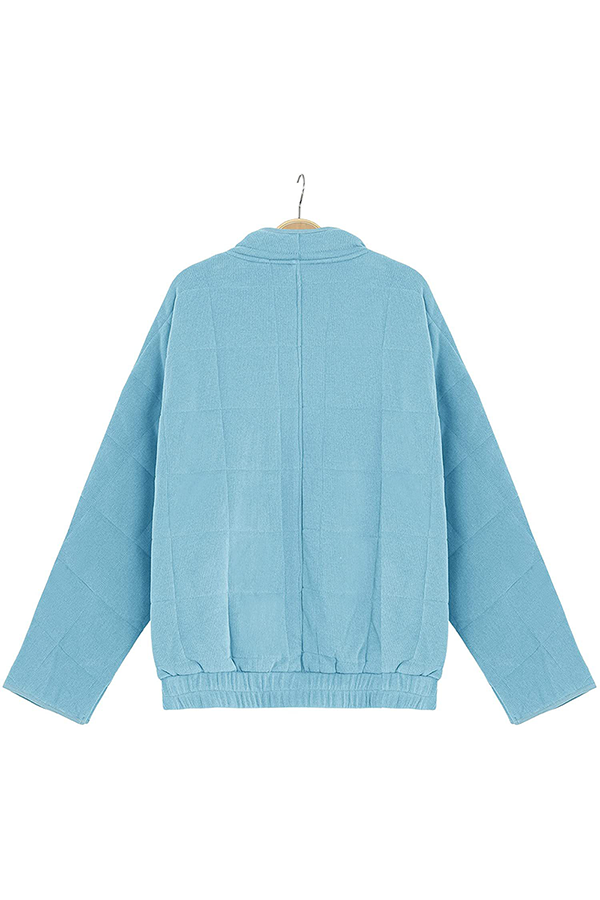 Effortlessly Elegant Garment with a Timeless Design