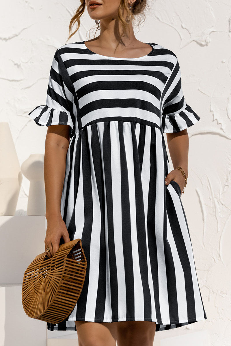 Beautifully Finished Dress in a Timeless Design