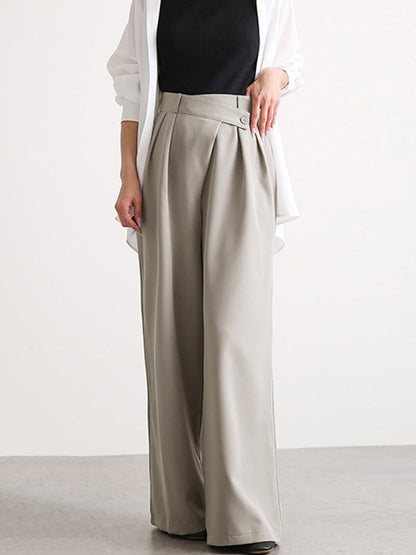 Classic Vintage Pants with a Flattering Fit