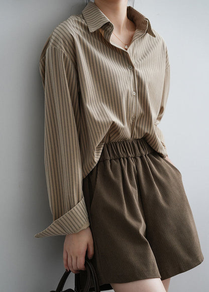 Classic Vintage Shirt with a Flattering Fit