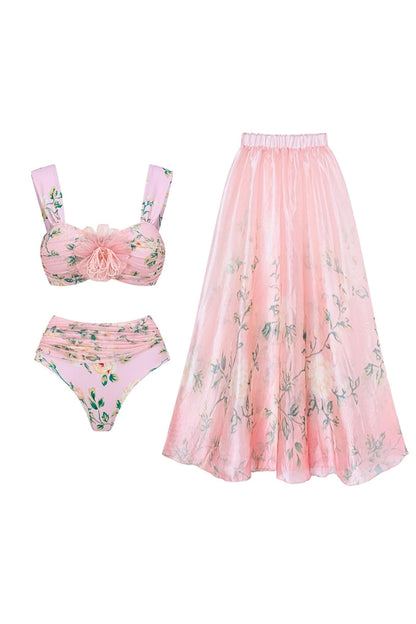 Well Tailored Bikini with a Graceful Silhouette